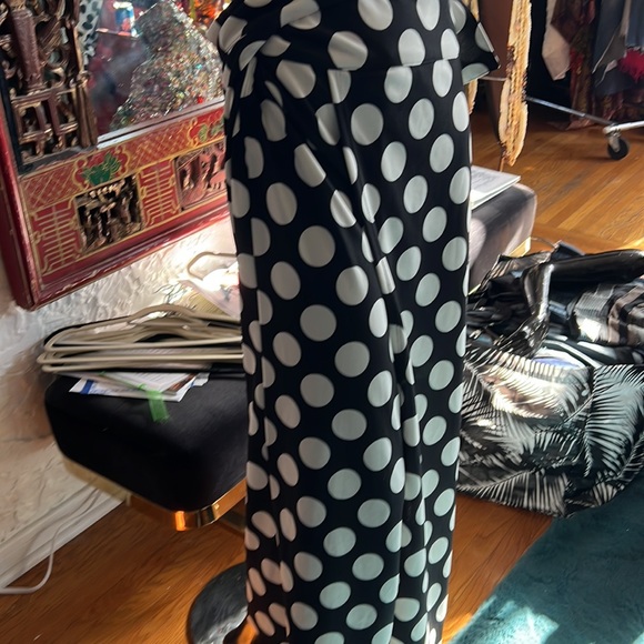 Wrap pant in black and white dot print - Picture 4 of 5